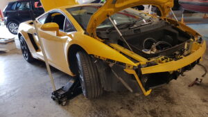 Lamborghini Gallardo stripping 